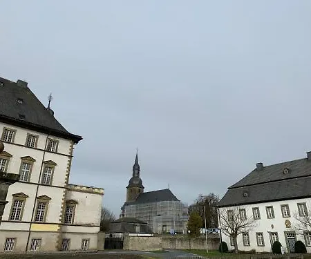 Modern Castle Museum فندق مبيت وإفطار Rüthen